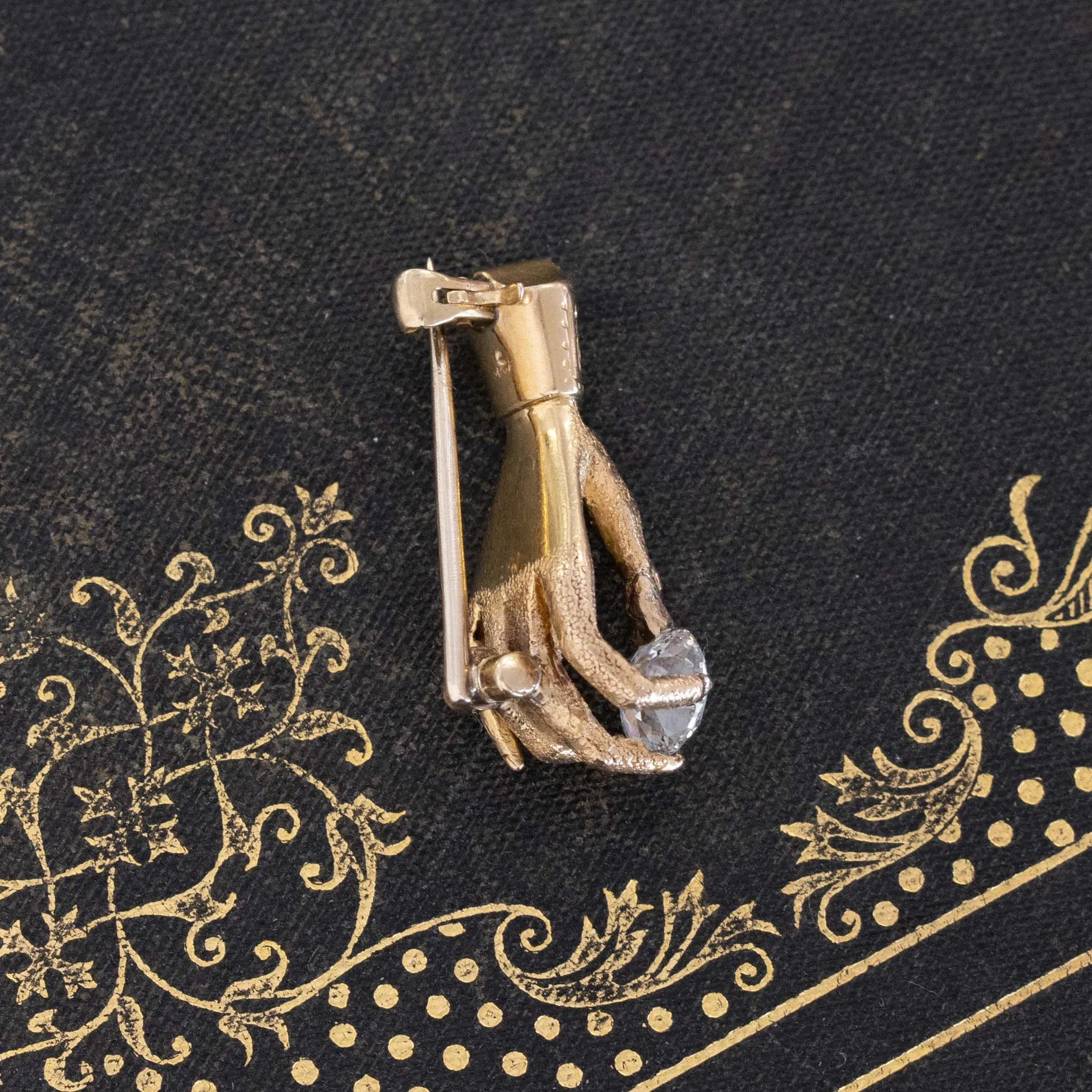 .88ct Antique Diamond Hand Brooch