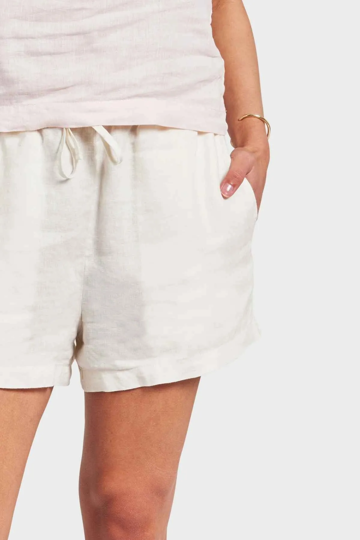 Academy Women Riviera Linen Short