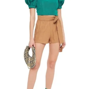 Alice and Olivia Linn Linen Belted Shorts.  NWOT size XS