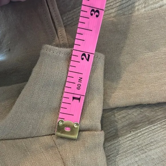 Alice and Olivia Linn Linen Belted Shorts.  NWOT size XS