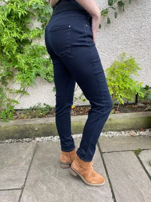 Angelika Slim Fit Jeans with elastic waistband - Wellness Jean