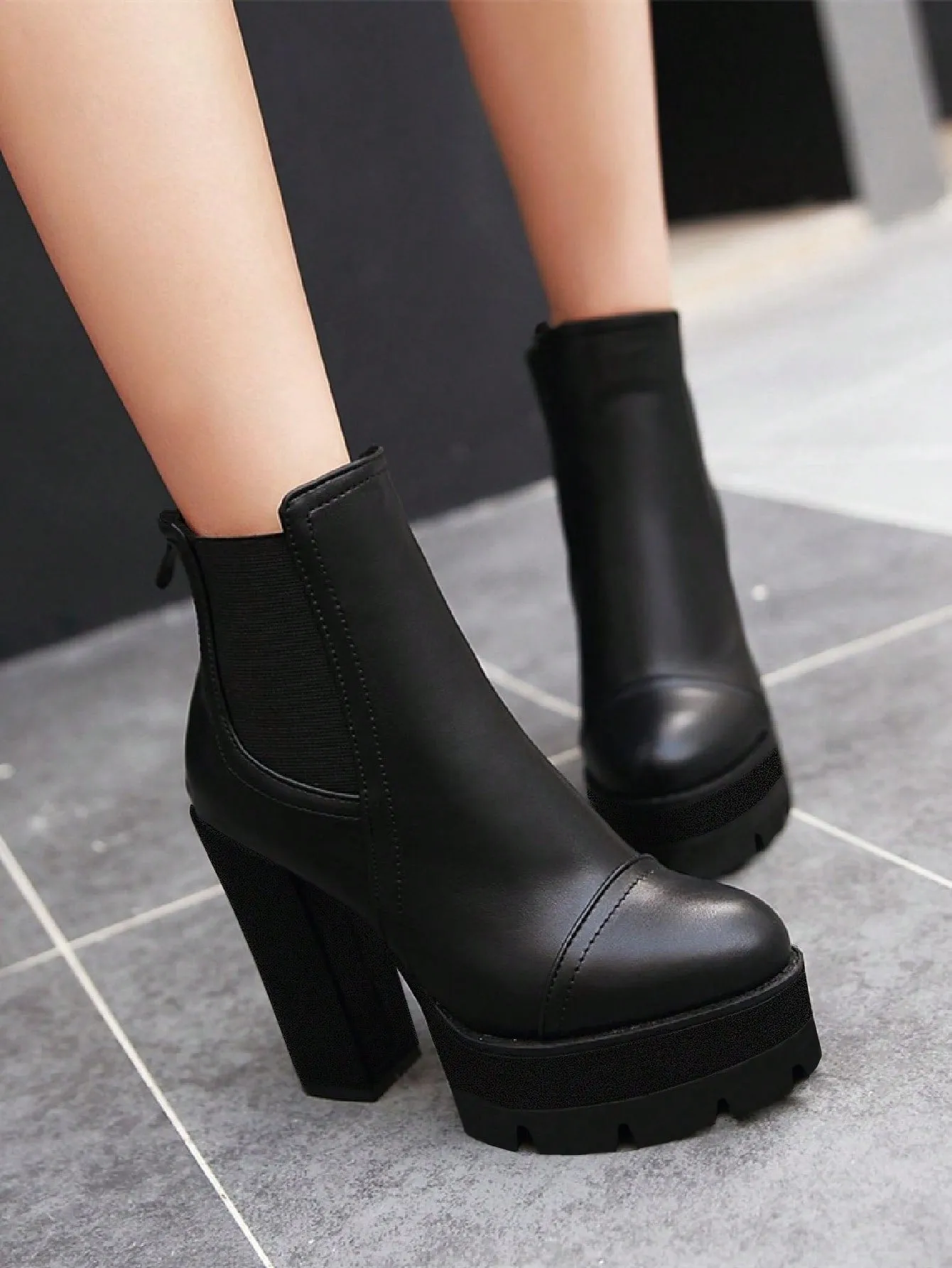 Autumn Winter High Heels Women's Ankle Boots And Short Boots Black Ankle Boots Warm Short Boots Thick Heels Outdoor Boots With Back Zip
