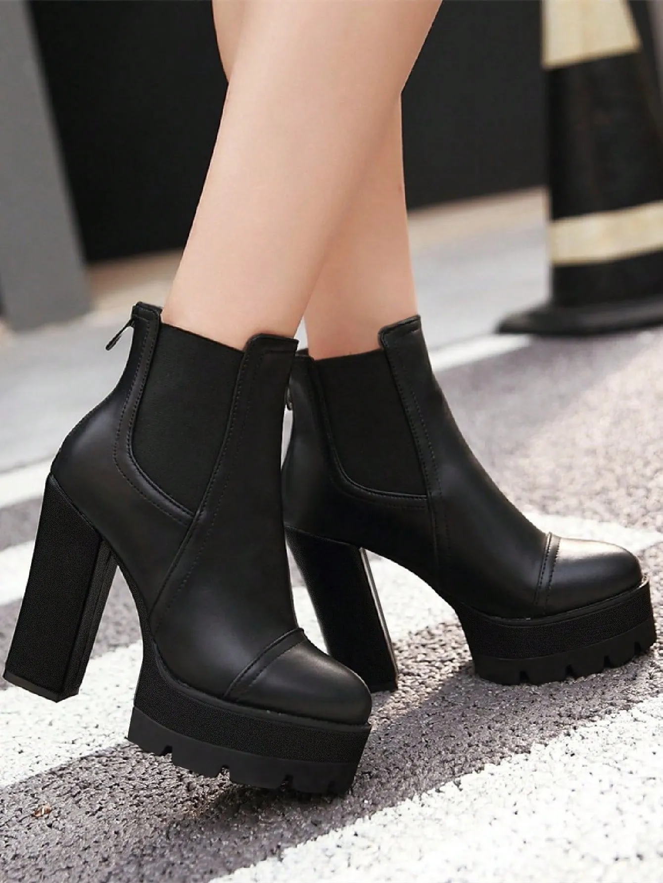 Autumn Winter High Heels Women's Ankle Boots And Short Boots Black Ankle Boots Warm Short Boots Thick Heels Outdoor Boots With Back Zip