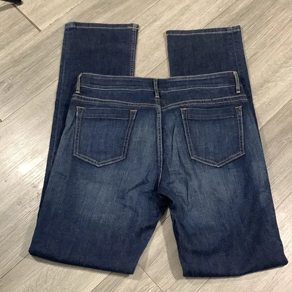 Banana Republic Classic Straight Leg Stretch Organic Cotton Jeans size 12Long