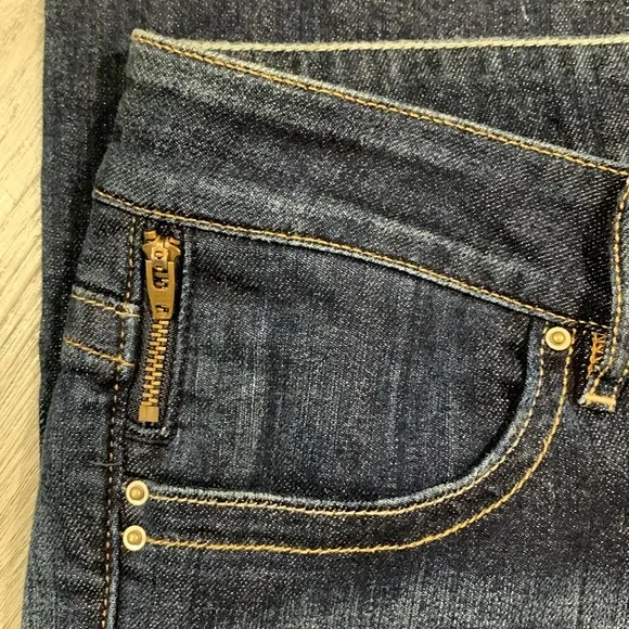 Banana Republic Classic Straight Leg Stretch Organic Cotton Jeans size 12Long
