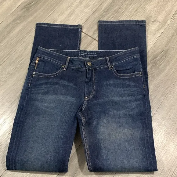 Banana Republic Classic Straight Leg Stretch Organic Cotton Jeans size 12Long