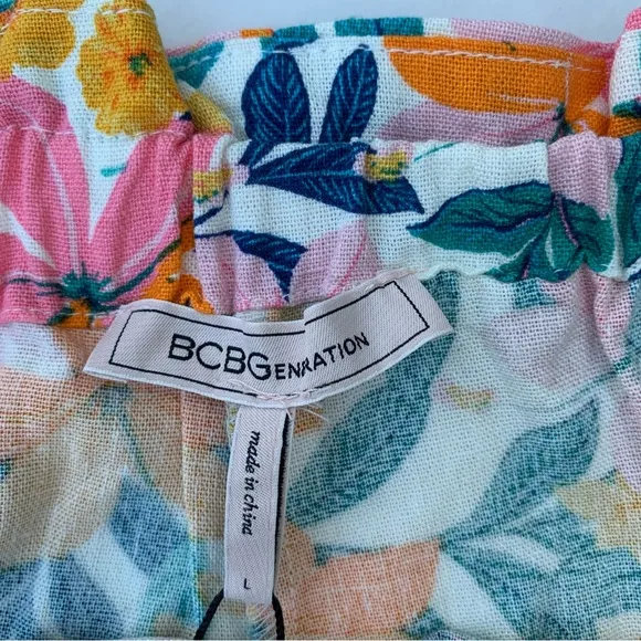 BCBGeneration Women’s Relaxed Elastic Tie waist Floral Short Size L wide Leg