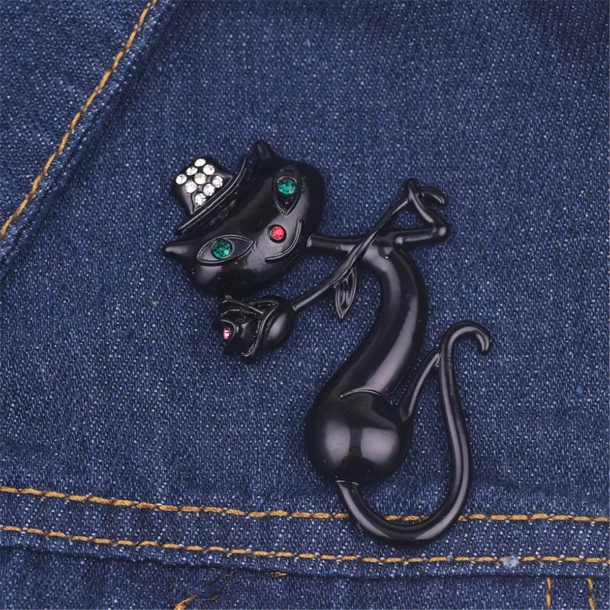Black Elegant Cat Brooch