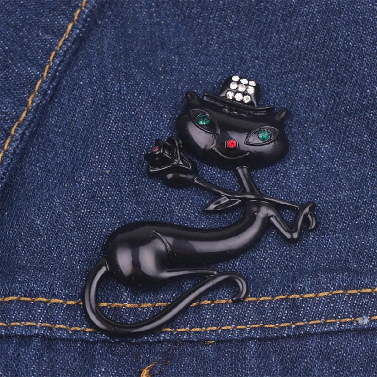 Black Elegant Cat Brooch