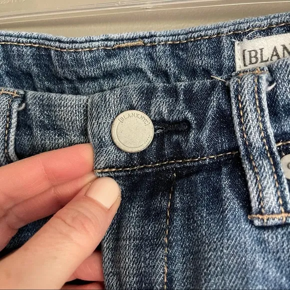 Blank NYC Embroidered Hiker Raw Hem Denim Short 25