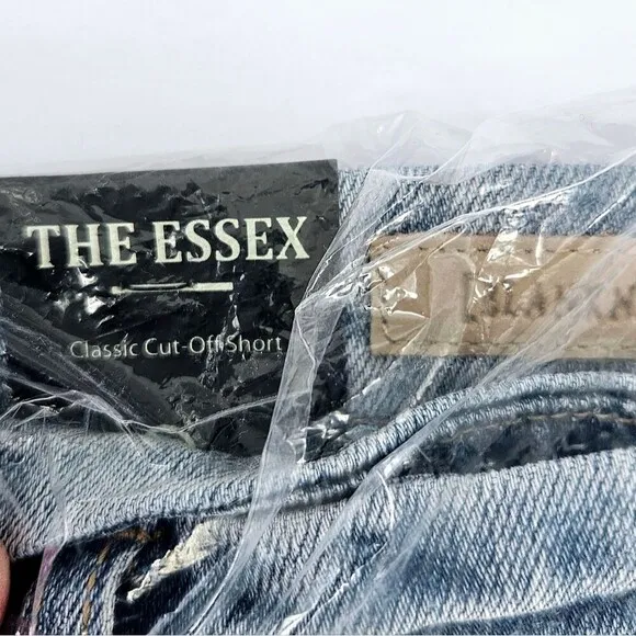 Blank NYC The Essex Release Hem Denim Shorts High Potential Size 28 NWT