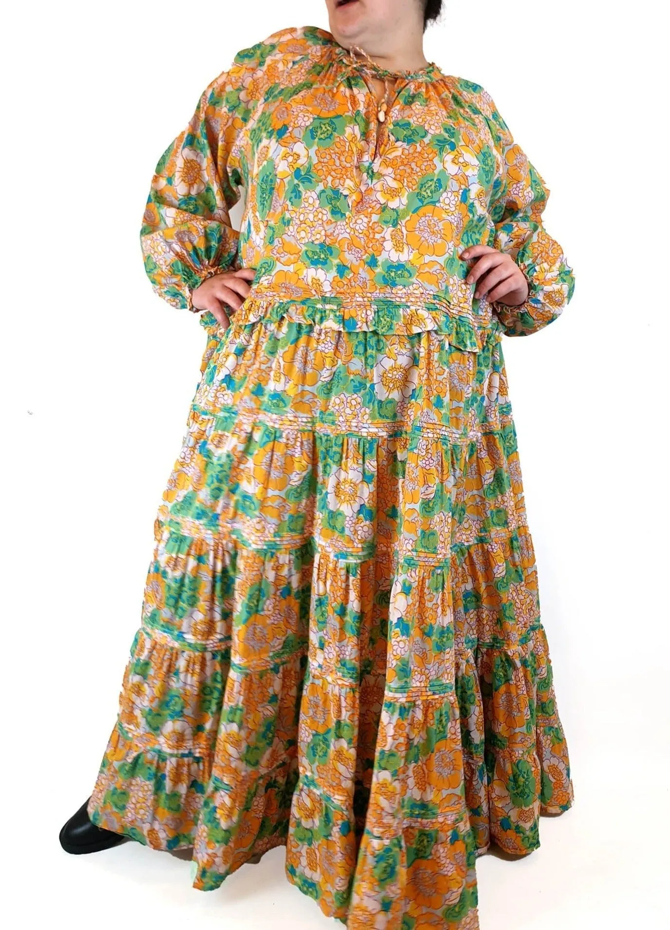 Bohemian Traders floral long sleeve maxi dress size 4XL