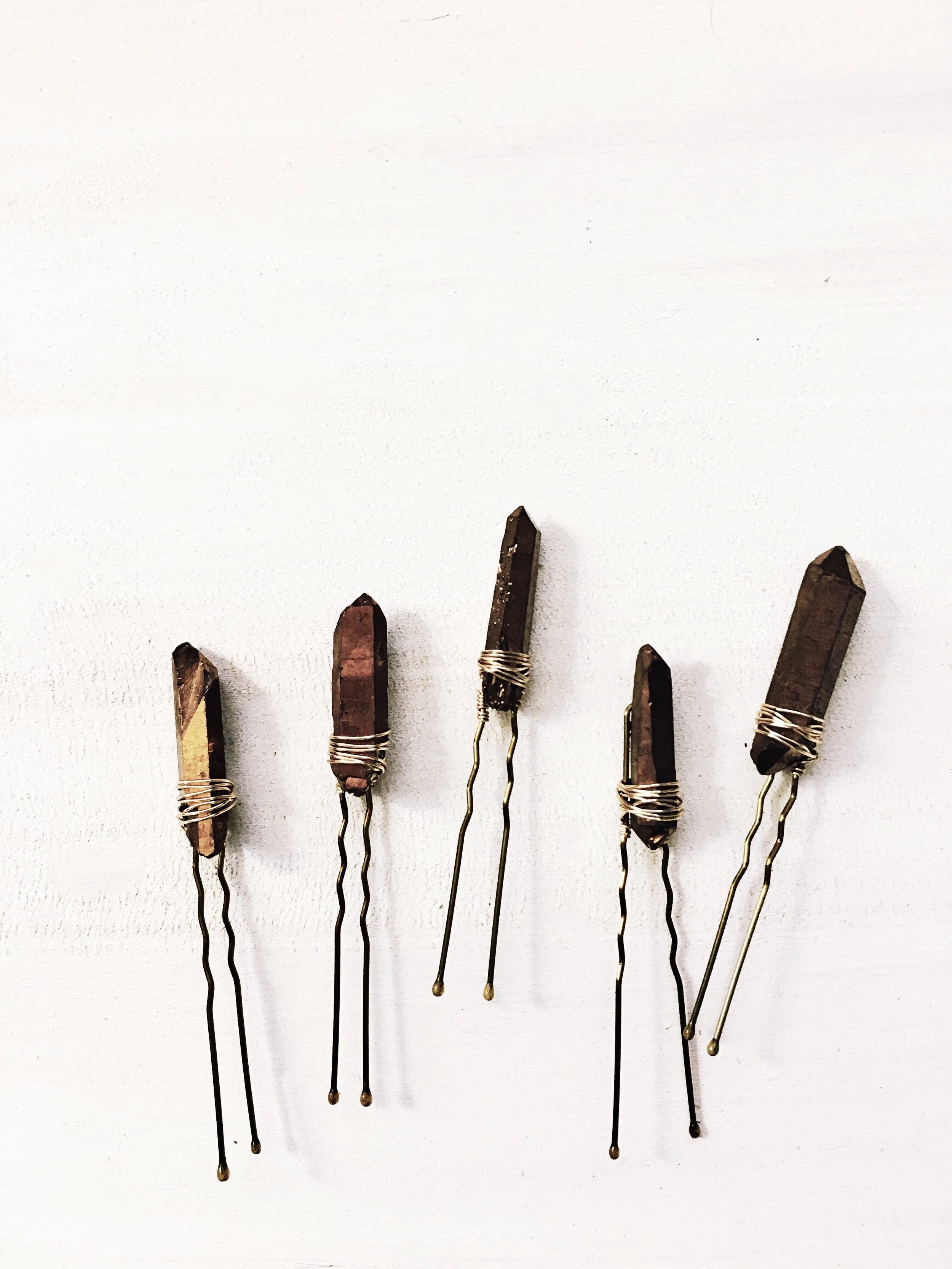 Bronze Quartz Pin Set