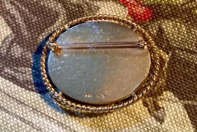Brooch Vintage 14kt Gold Reverse Carved Crystal Fox Hunt Scene