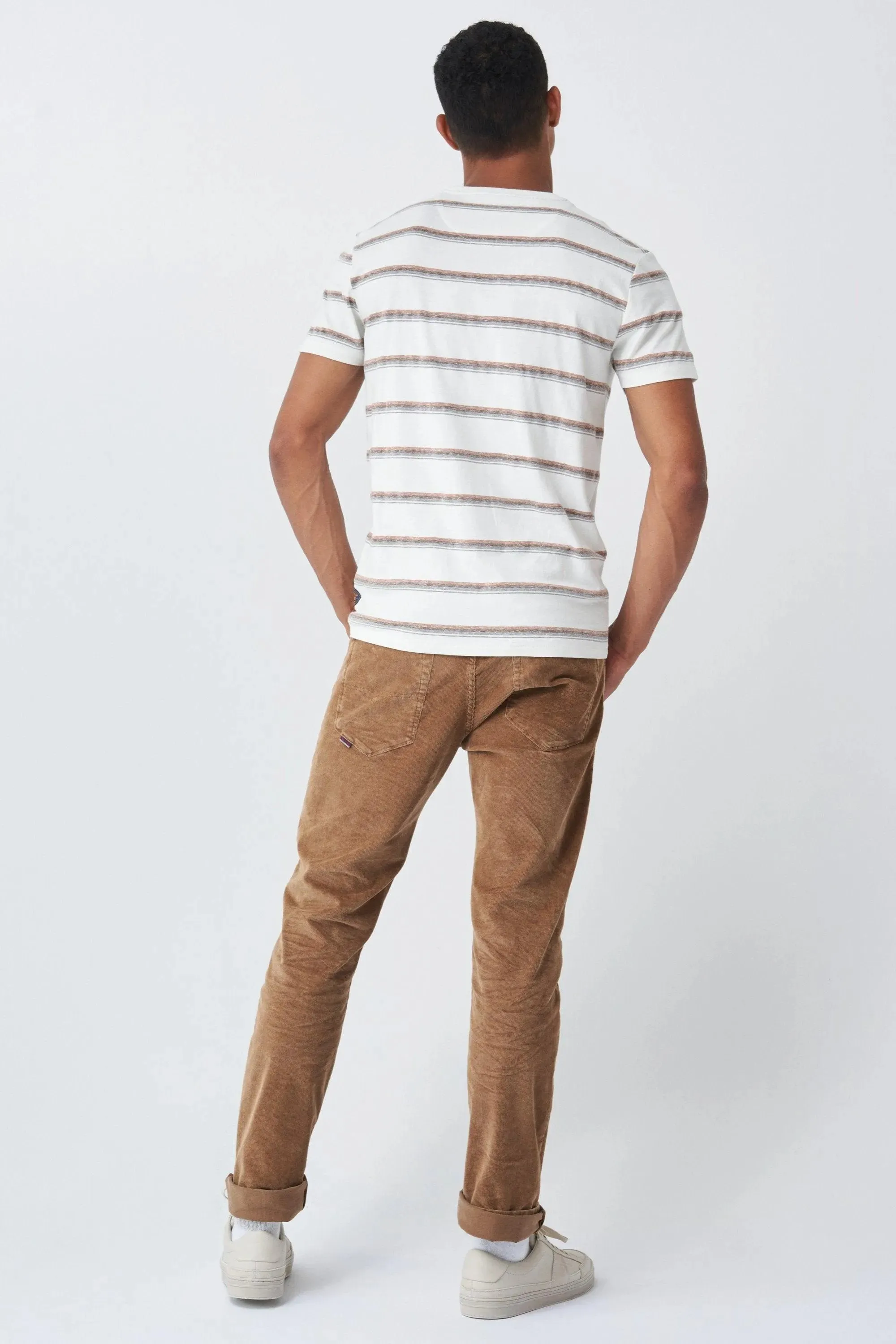 Camiseta a Rayas con Bolsillo Relieve