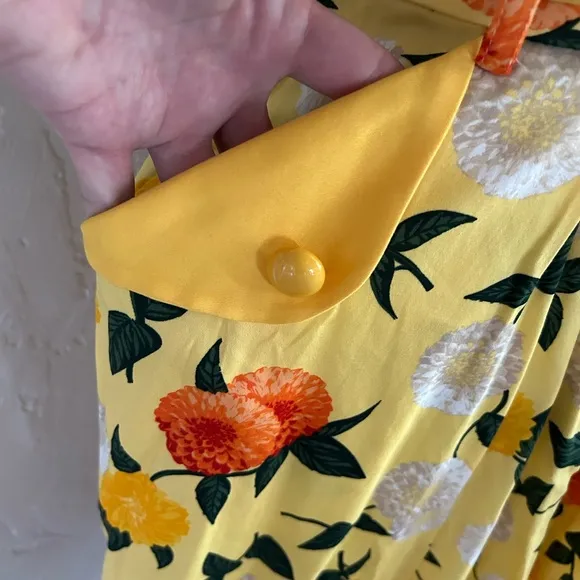 Collectif Dakota Yellow Floral Swing Skirt