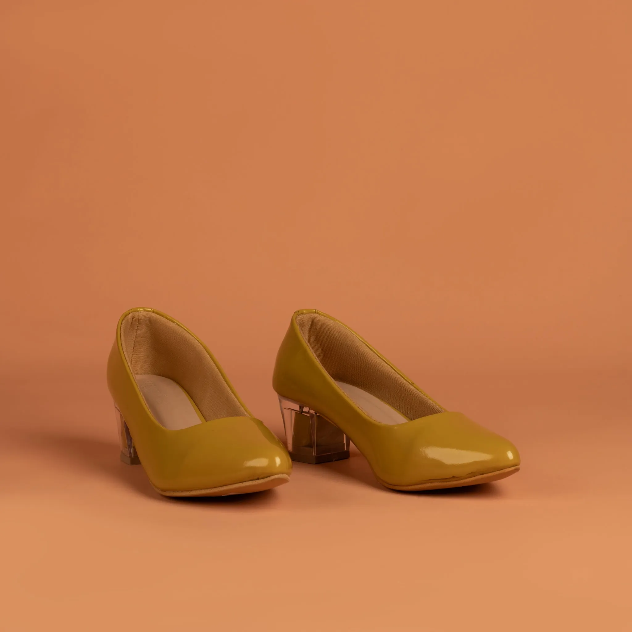 Cybele Solid Pumps