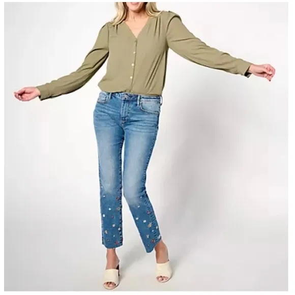 Driftwood Colette Floral Embroidered Crop Straight Leg Jeans in Prairie Size 2