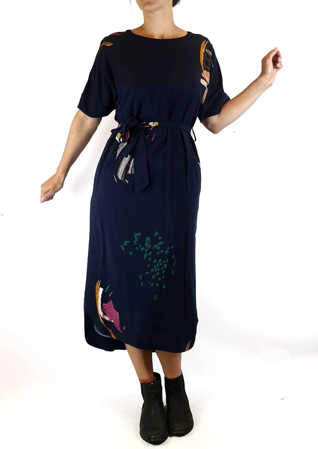Elk navy maxi dress with lovely subtle print size 6, best fits 6-8