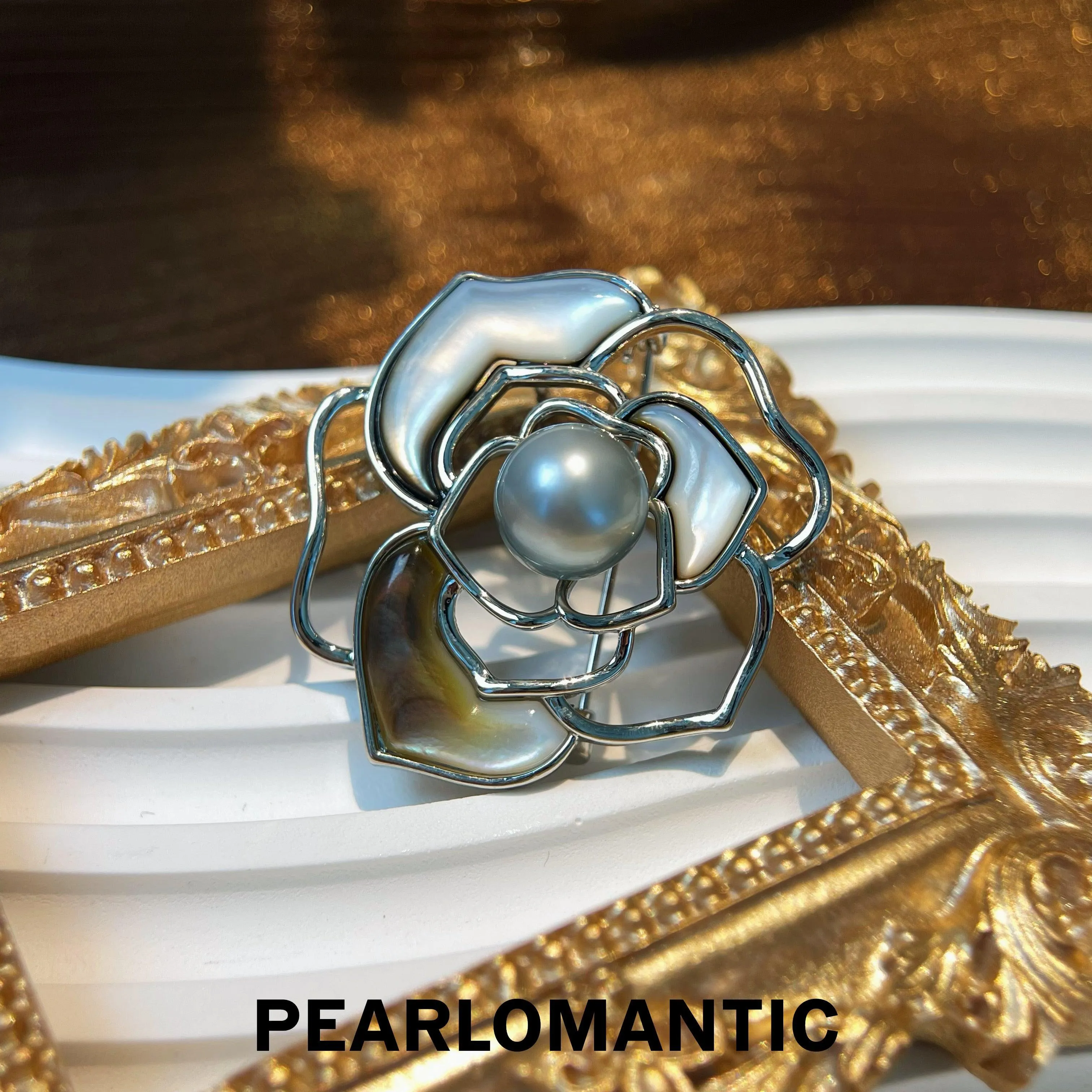 [Everyday Essentials] Tahitian Black Pearl 11-12mm Camellia Design Alloy Brooches