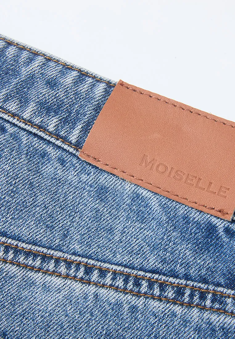 Frayed Side Seam Straight-leg Washed Jeans