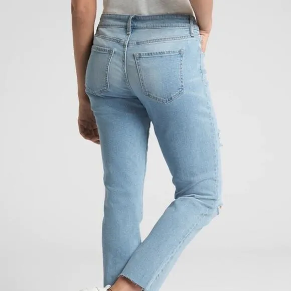 GAP Low Rise Straight Crop Jeans