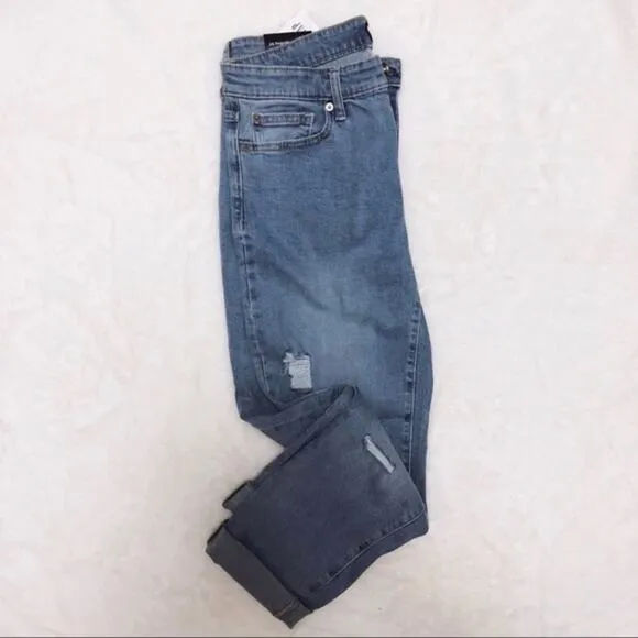 GAP Low Rise Straight Crop Jeans