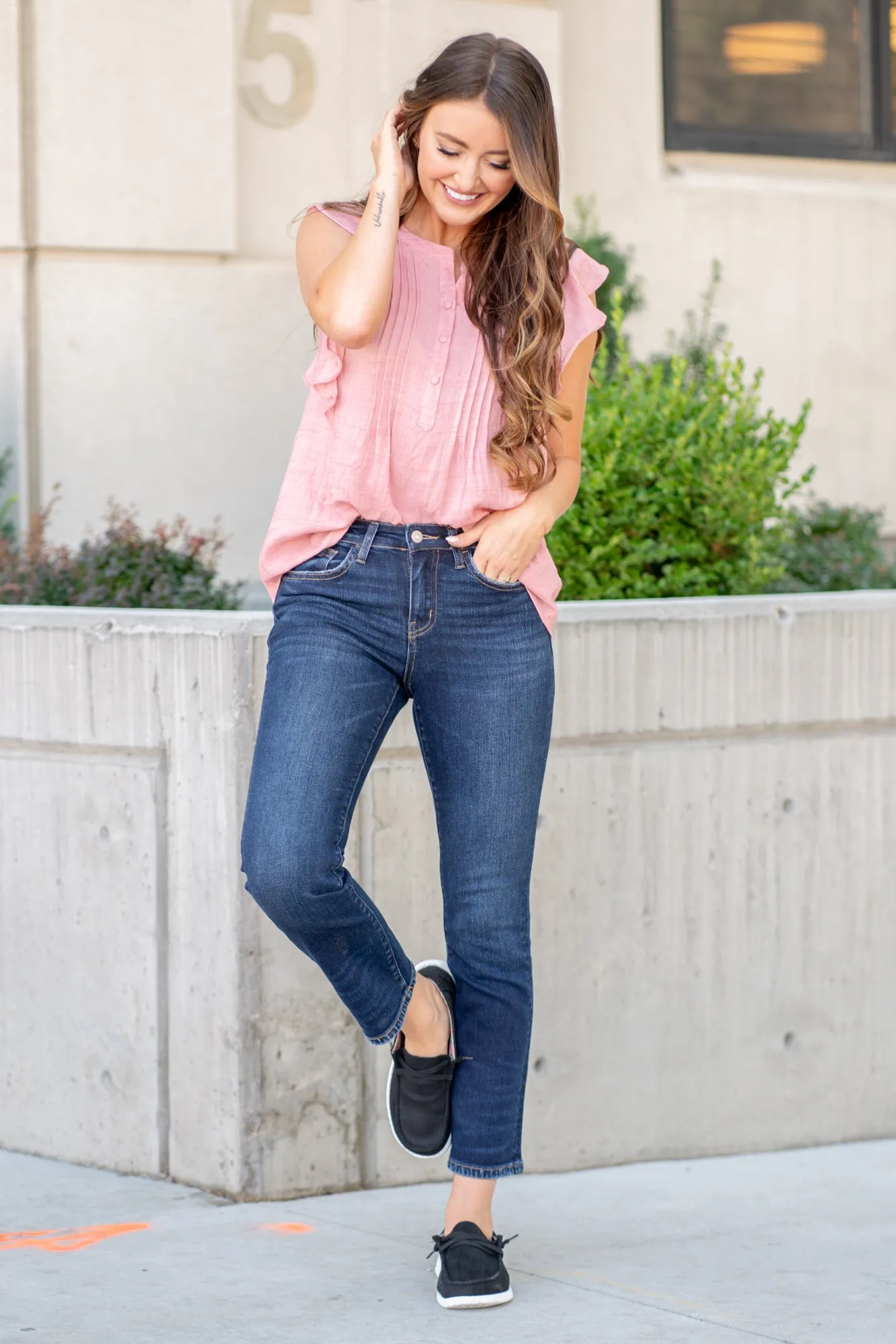 Great Mid Rise Slim Straight Leg