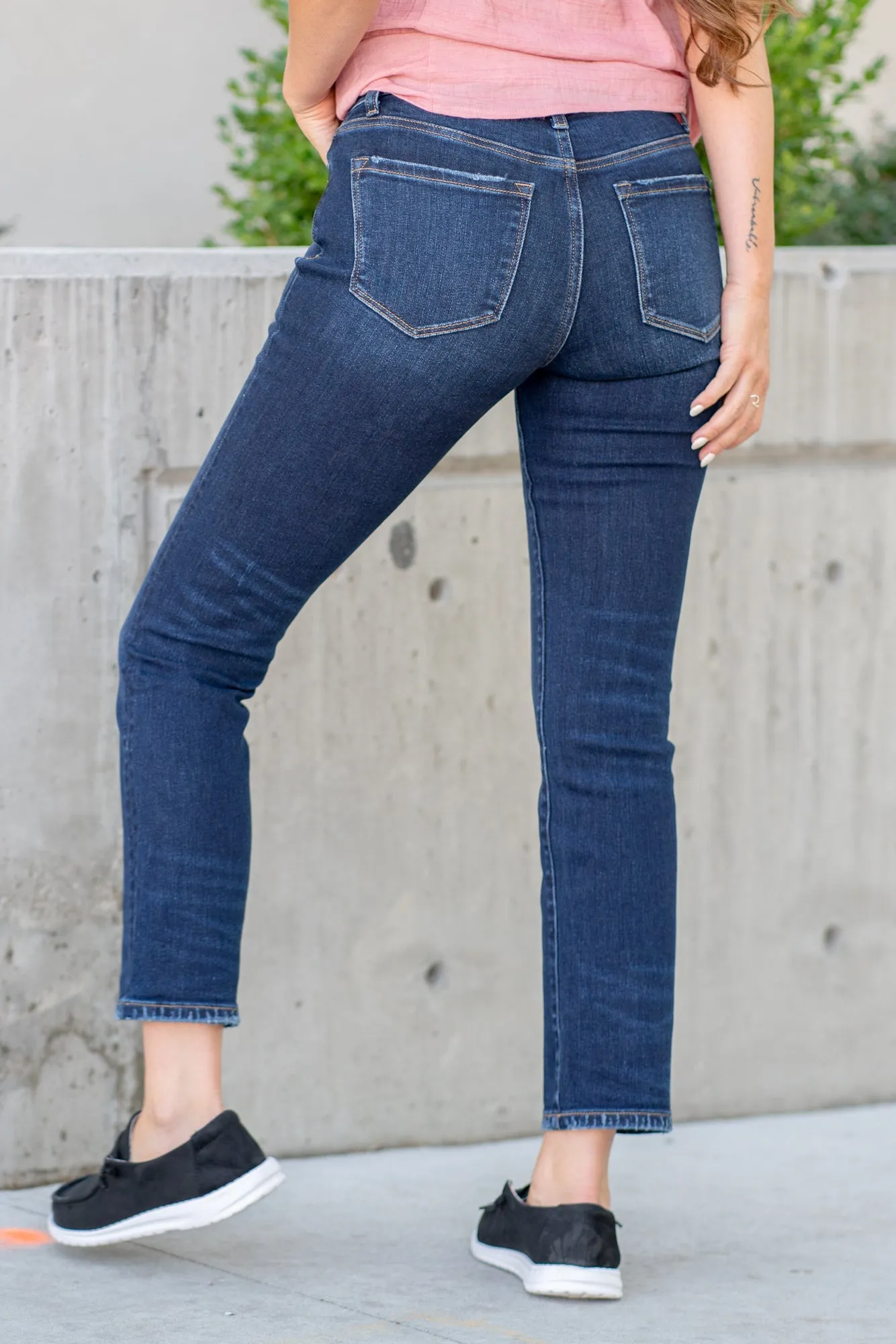 Great Mid Rise Slim Straight Leg