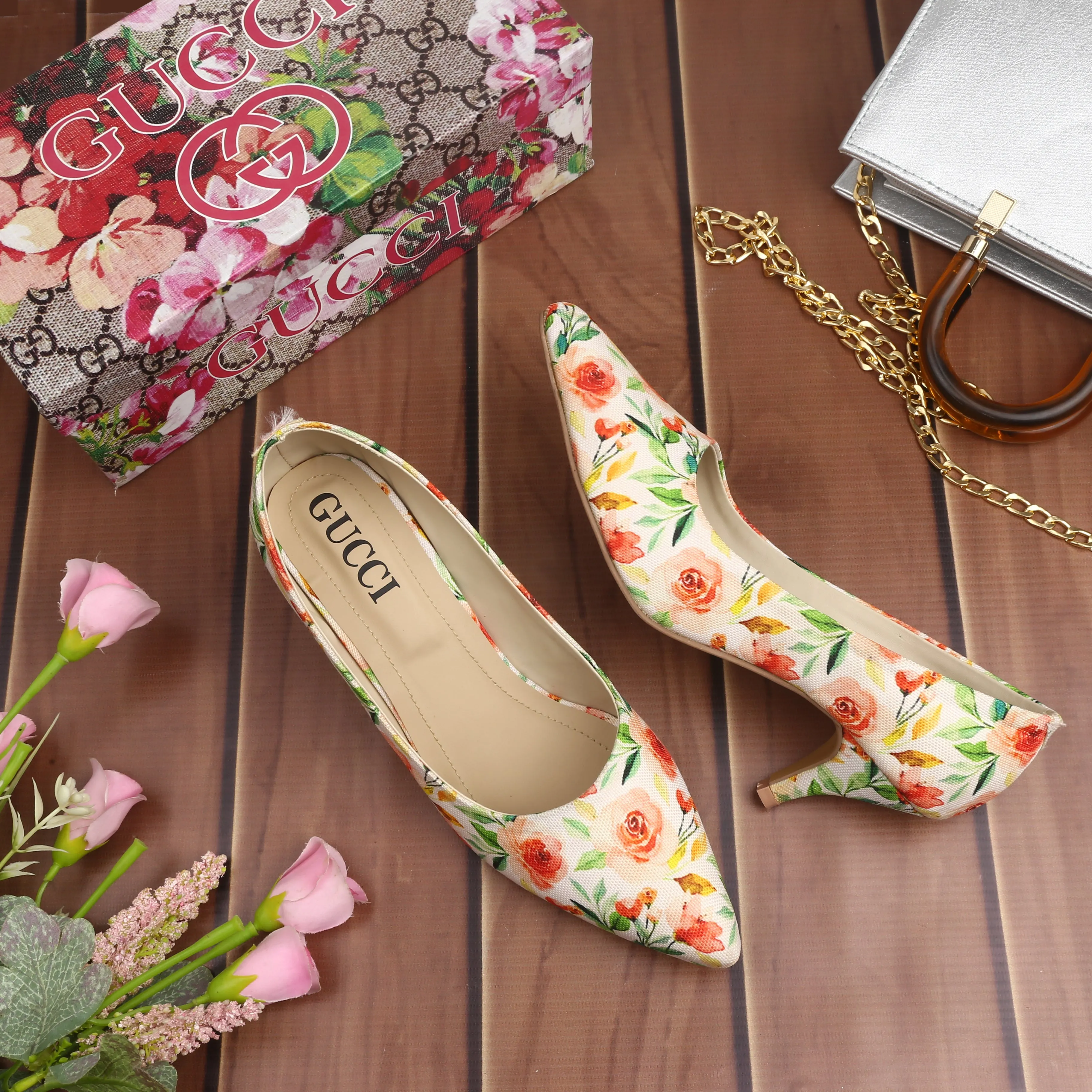 Gucci flower pump