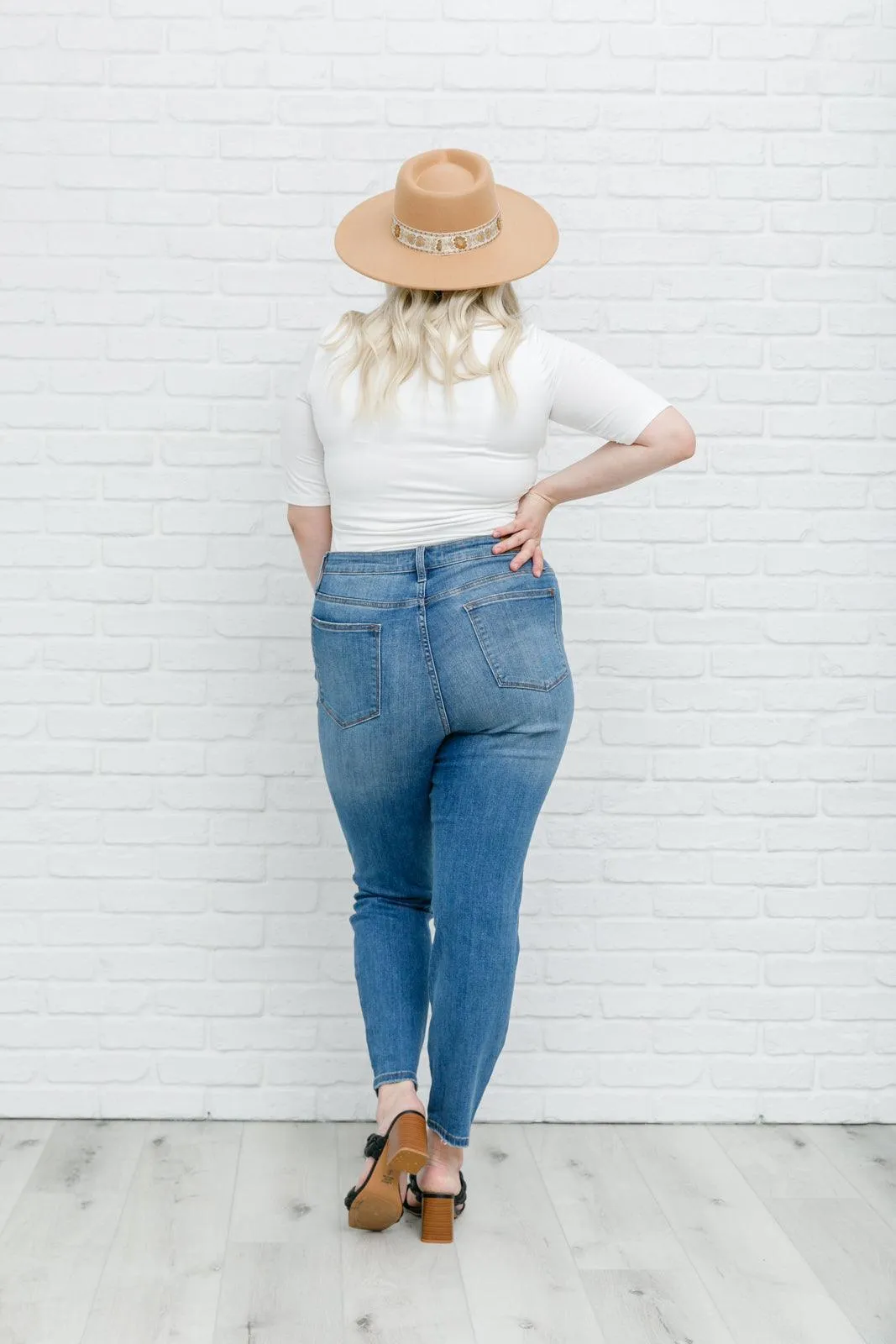 Hazel Blues® | High Waist Slim Fit Jeans