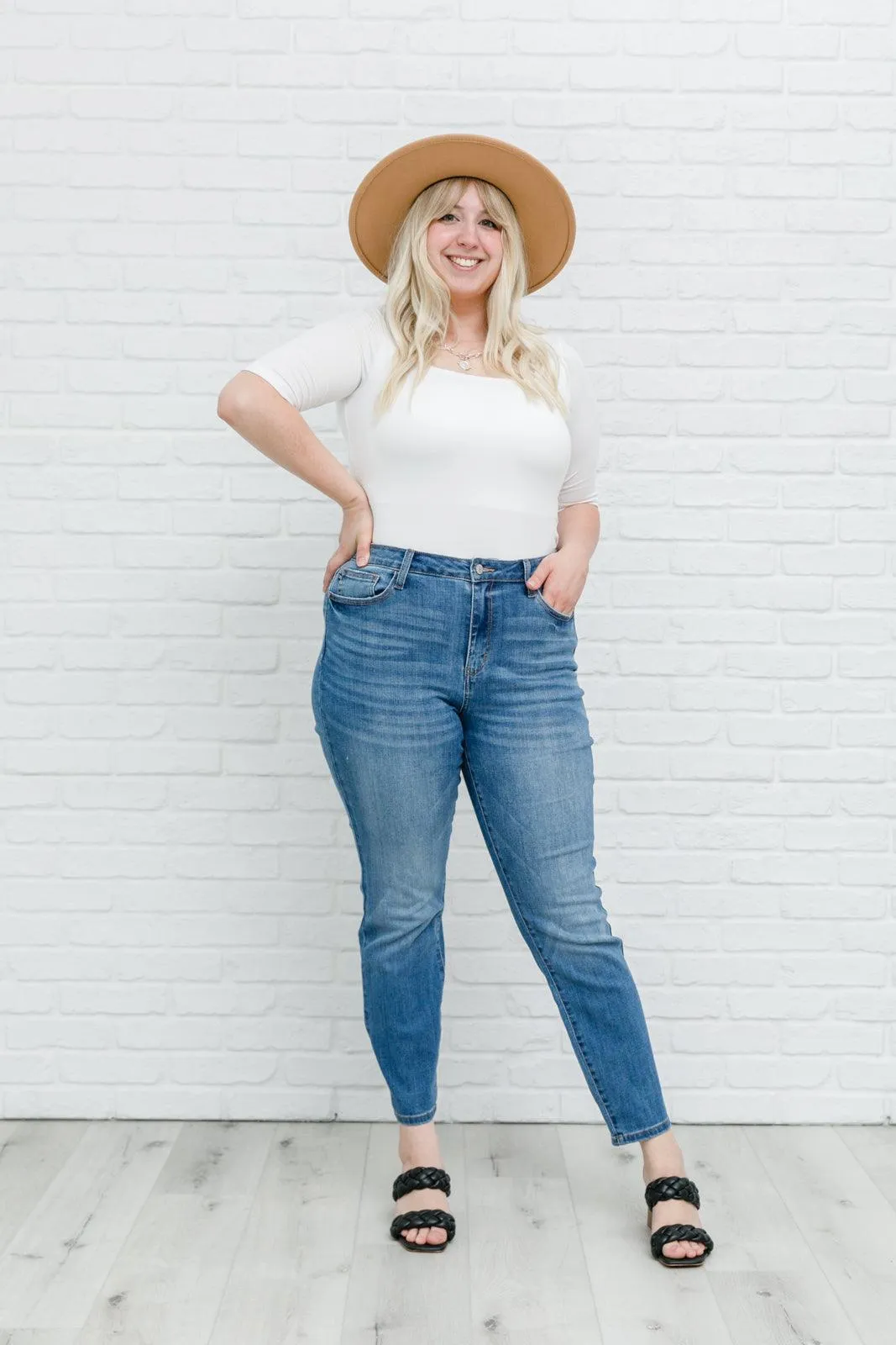 Hazel Blues® | High Waist Slim Fit Jeans