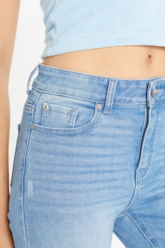HIGH RISE UNEVEN FRAY HEM DETAILED STRAIGHT
