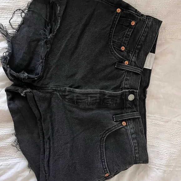 High Waisted Levi’s Shorts Bundle - Size 28 &amp; M