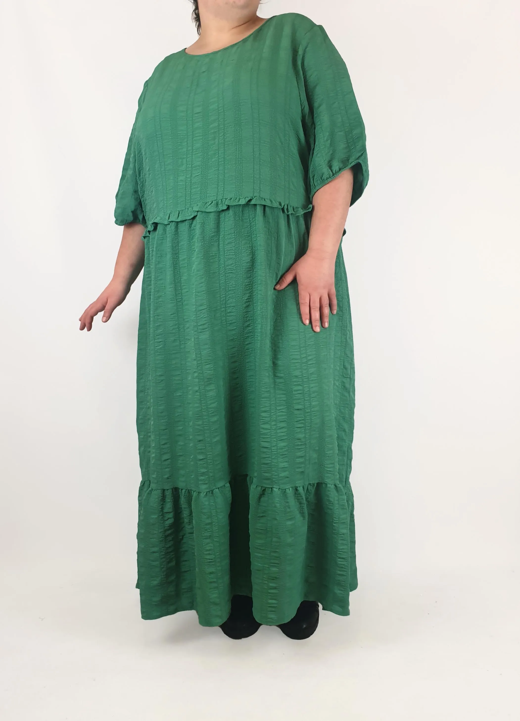 Isobelle green textured half sleeve maxi dress size 26