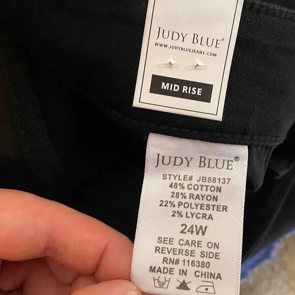 Judy Blue Lola Mid Rise Tapered Slim Fit Distressed Jeans Size 24W