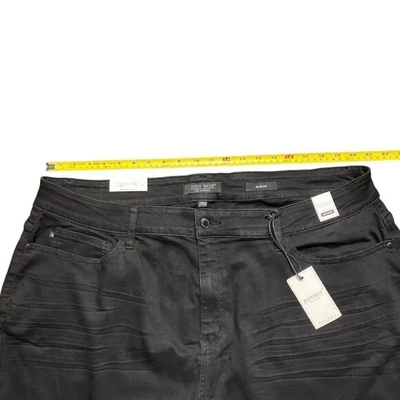 Judy Blue Lola Mid Rise Tapered Slim Fit Distressed Jeans Size 24W