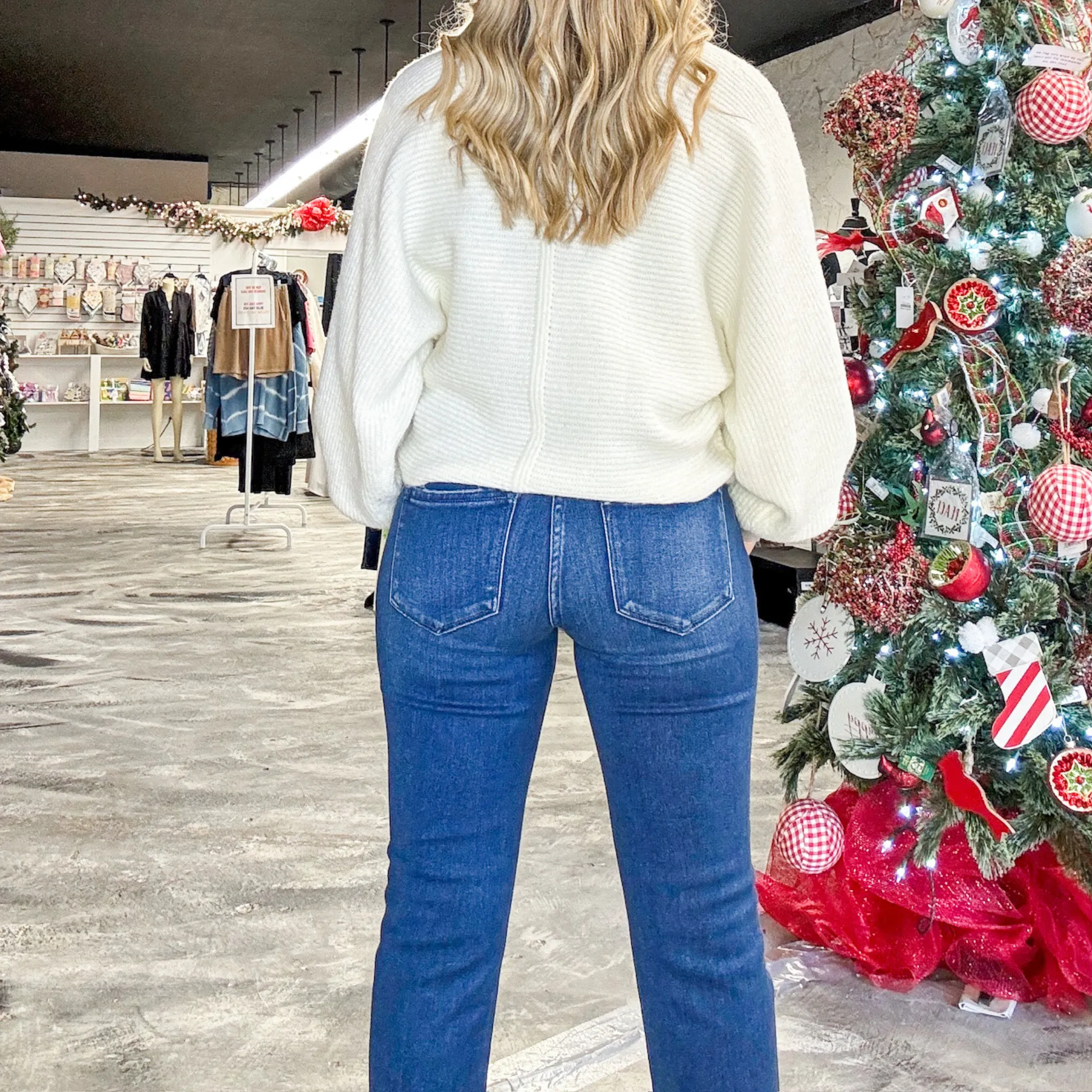 Kancan Jeans | The Ashlyn Mid Rise Straight Leg Jean