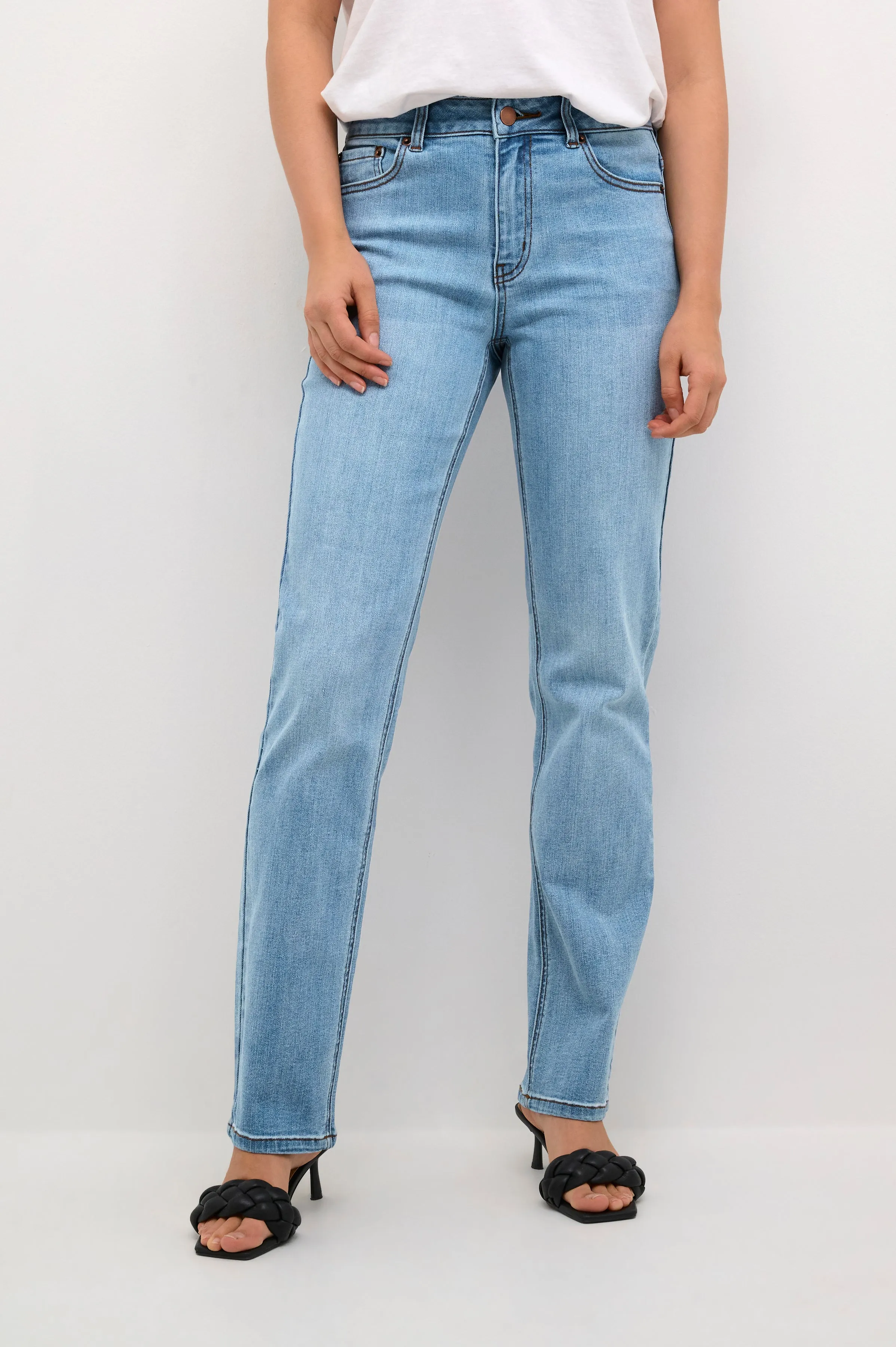 KAsinem Straight Leg Jeans - Light Denim