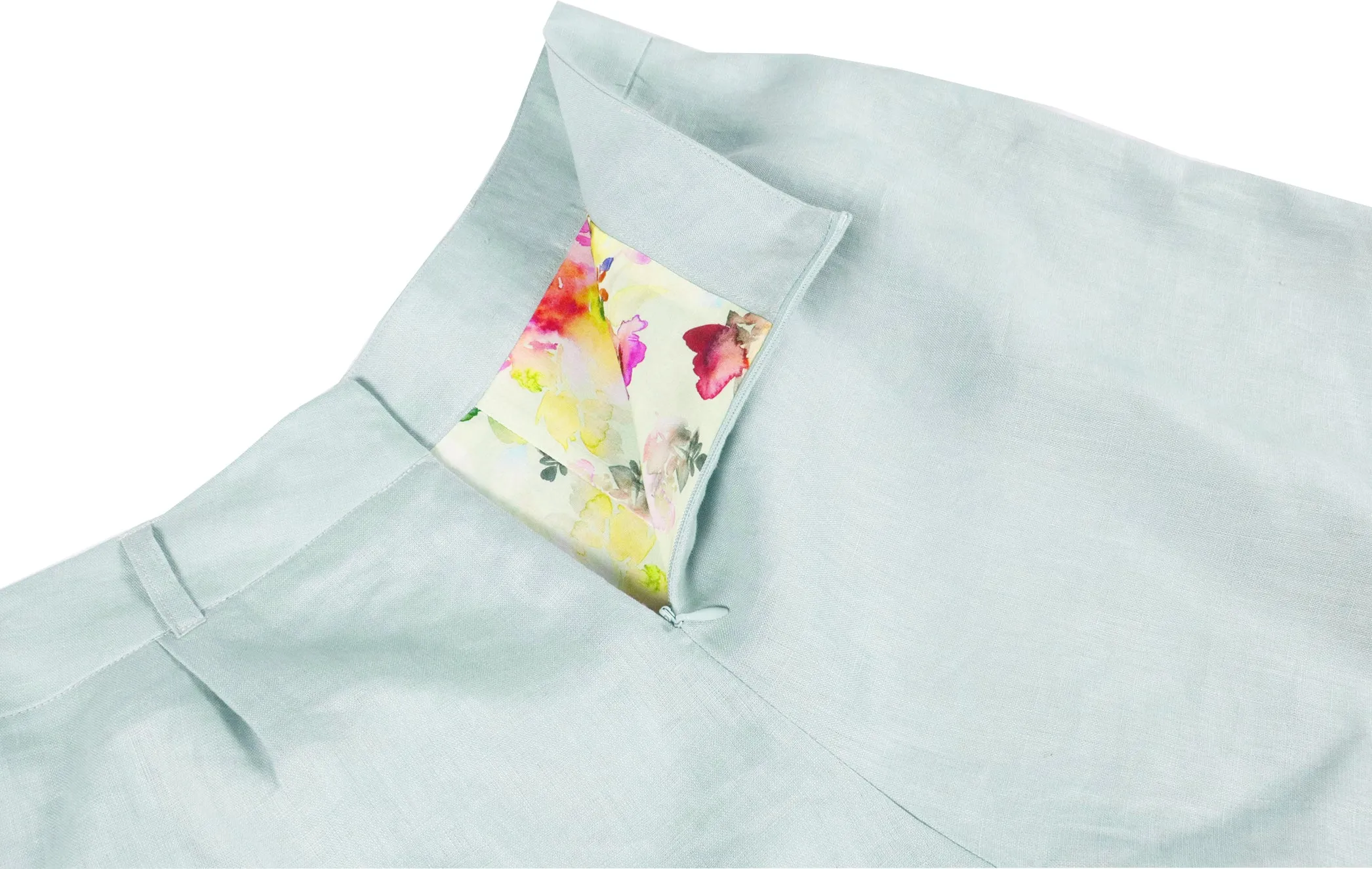 Khatie Linen Shorts