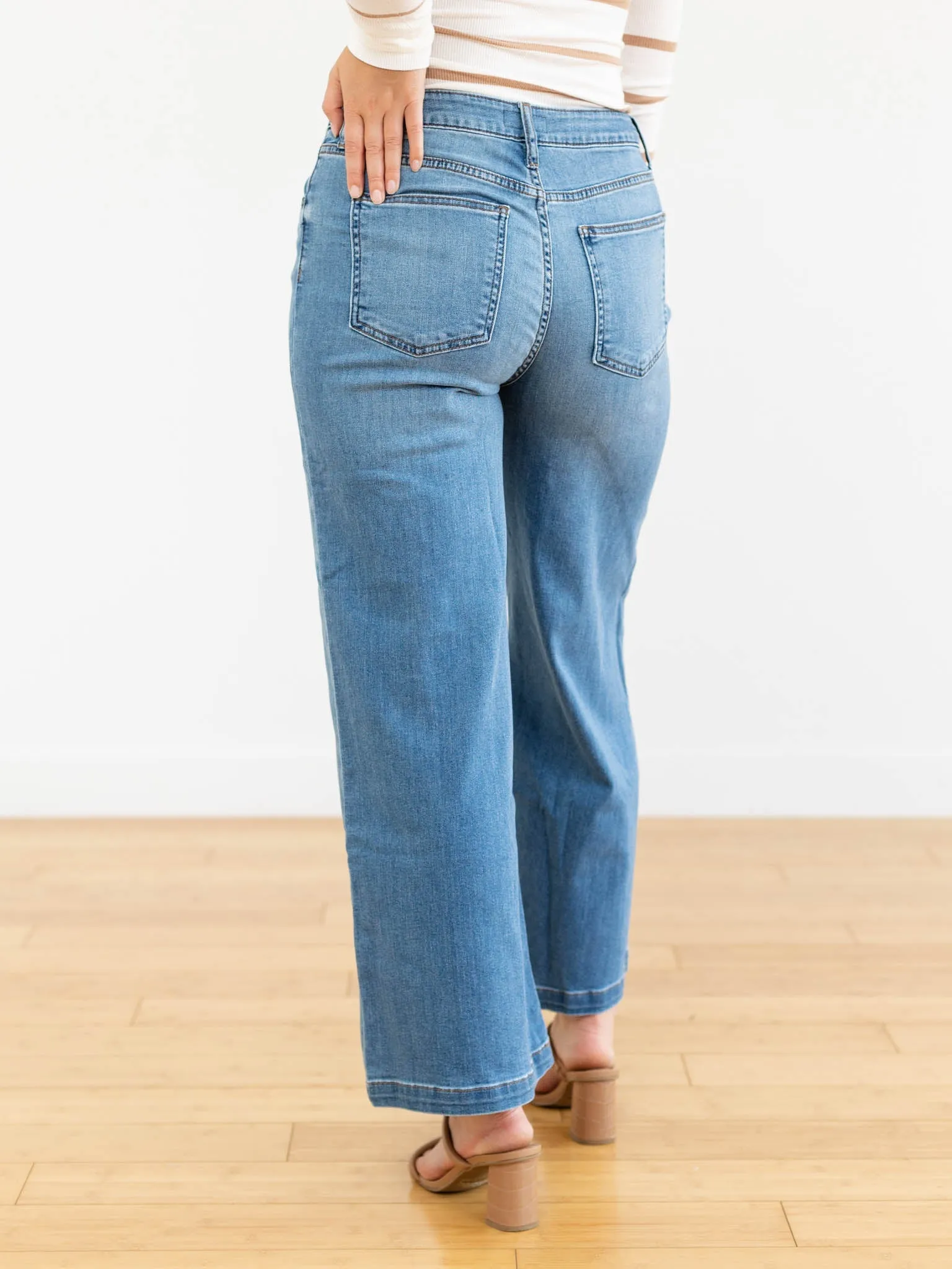 KUT Lightning Meg Front Seam Wide Leg