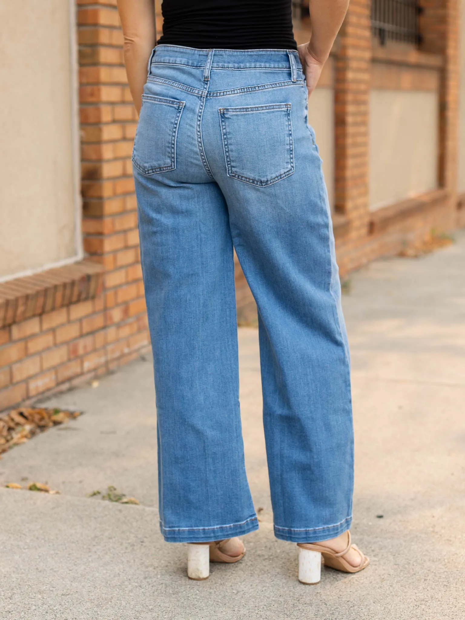 KUT Lightning Meg Front Seam Wide Leg