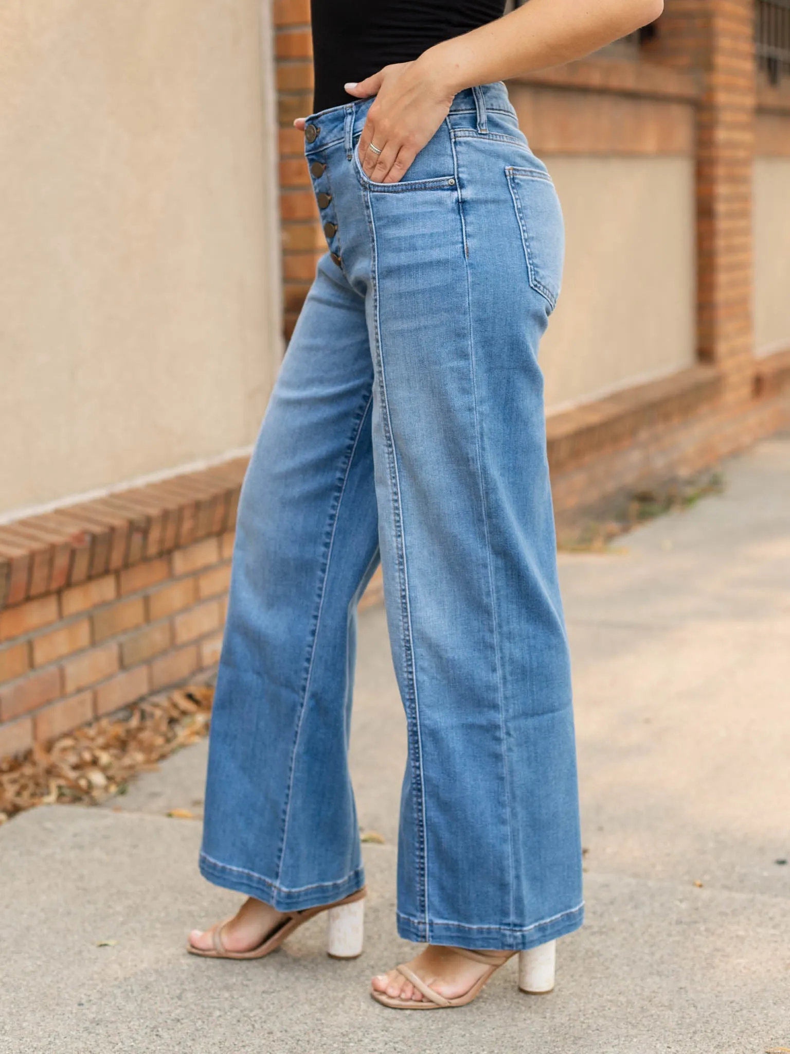 KUT Lightning Meg Front Seam Wide Leg