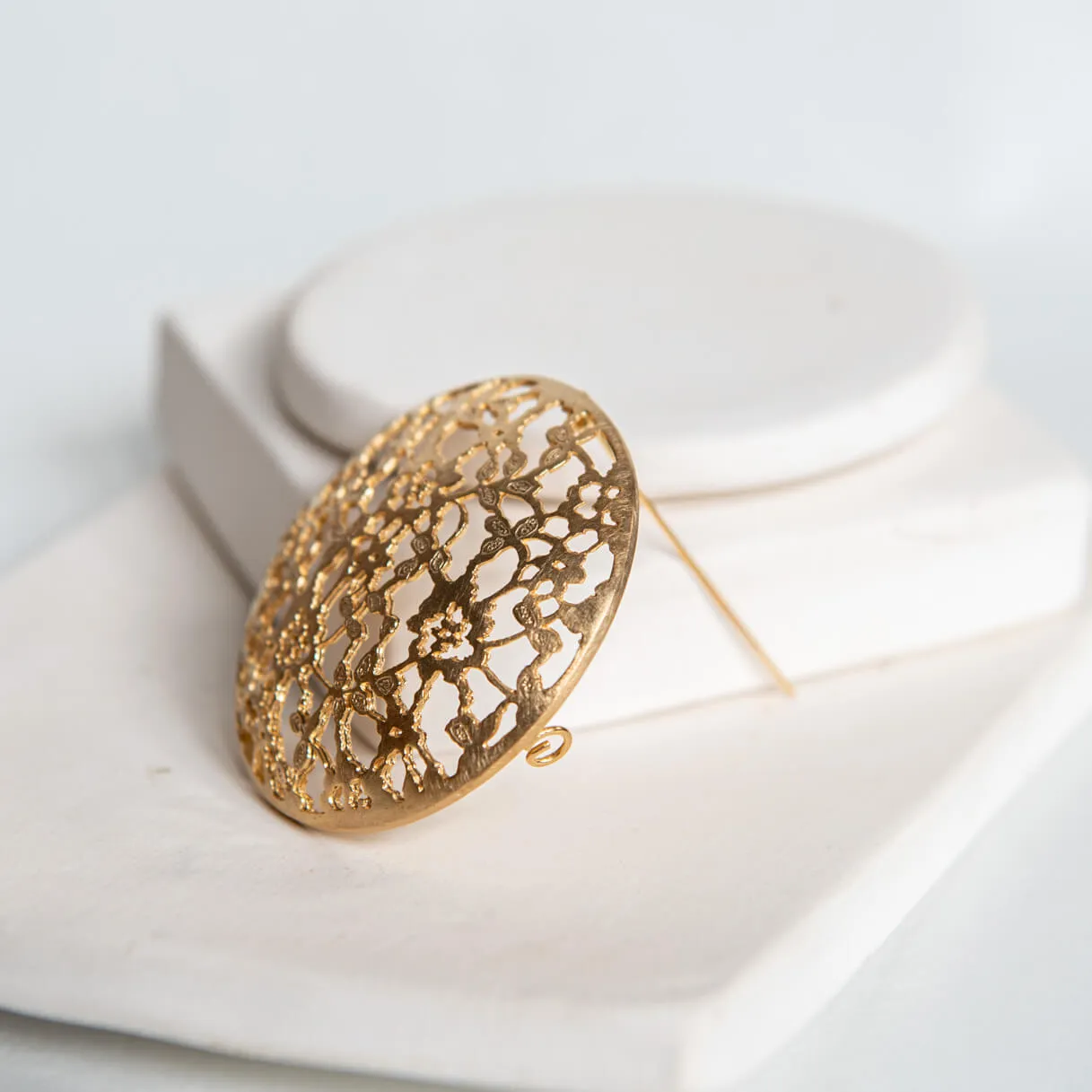 Lace Detail Brooch