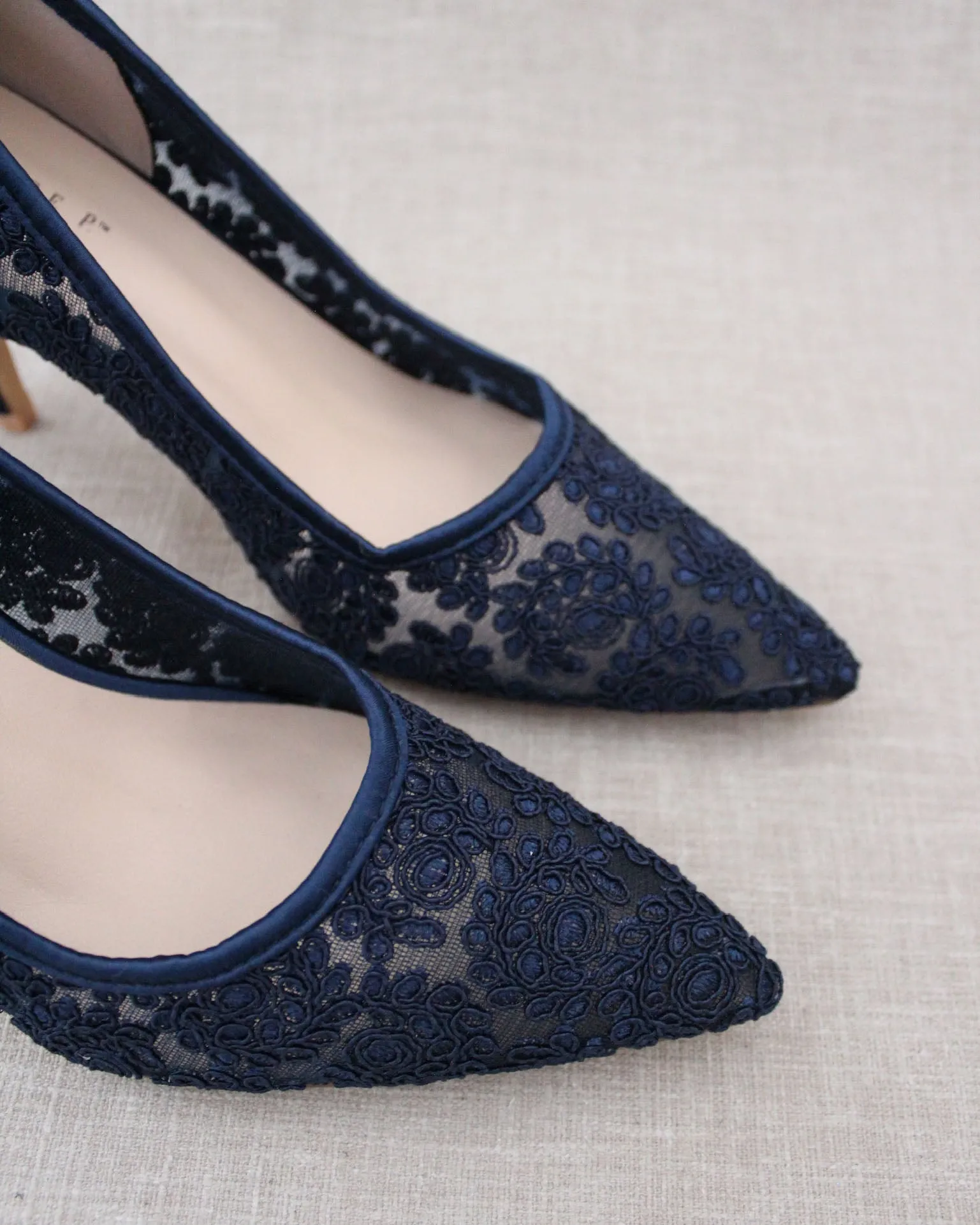 Lace Evening Pump
