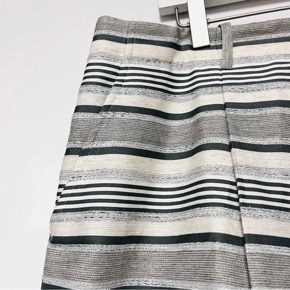 Lafayette 148 Rivington Bermuda Shorts Mica Stripe Size 14 Cotton Linen Blend