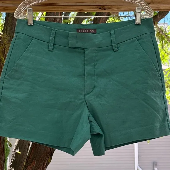 Level 99 NWOT Cindie Linen Turquoise Shorts size 30 Green Blue Stitchfix