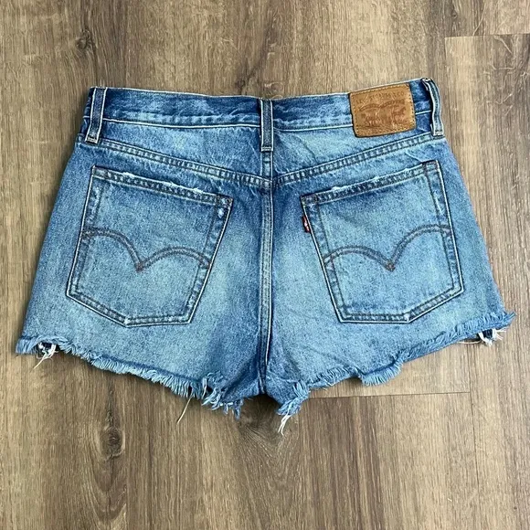 Levi’s 501 Ltd Ed. White Oak Cone Denim Distressed Jean Shorts Sz 29