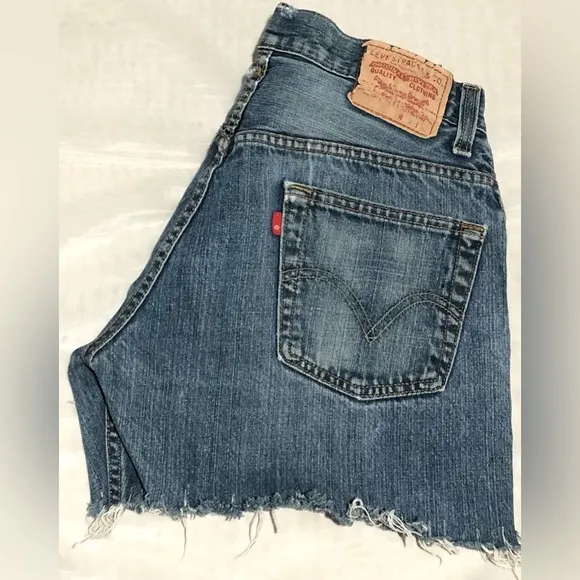 Levi’s Cut Off Shorts