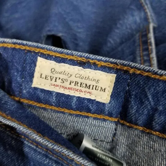 Levi's Wedgie Straight Leg Fit Ankle Jeans 30 Button Fly Stretch Denim Jean
